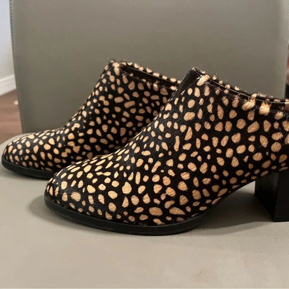 Poopy Barley Reverse Spot Calf Hair Heeled Mules Size 9.5 - Picture 3 of 9